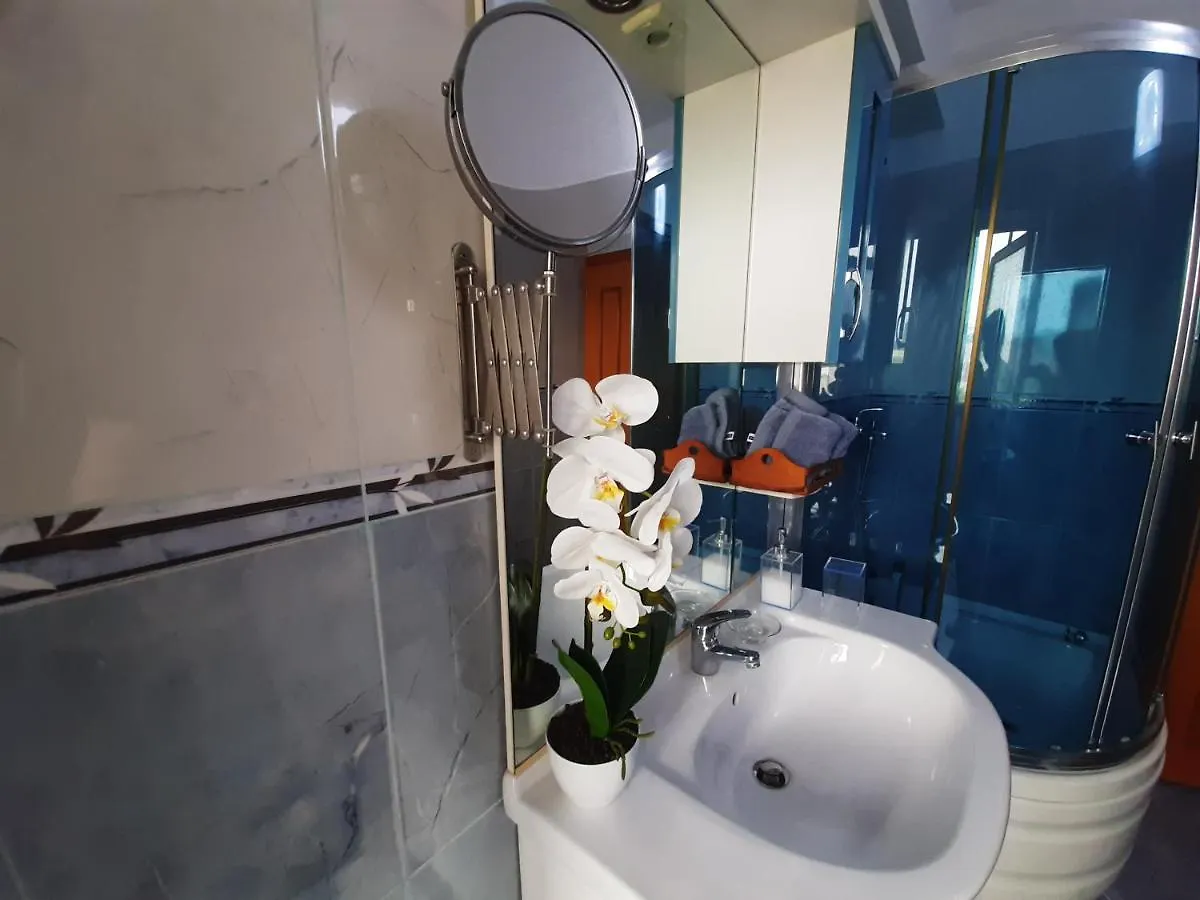 Cosy Central Apartment Shkodër 0*,  Albanien